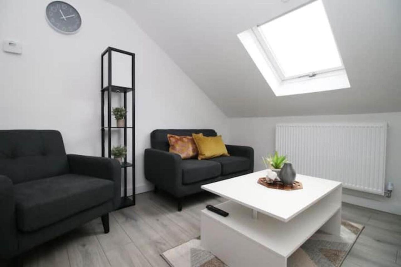Flat In Cardiff City Centre Exteriör bild